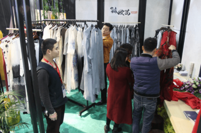 2017國(guó)際服裝博覽會(huì)銀基廣場(chǎng)專場(chǎng)推介會(huì)助力行業(yè)新機(jī)遇